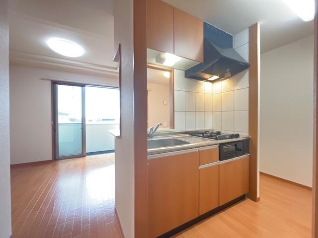 キッチン　対面式システムキッチン