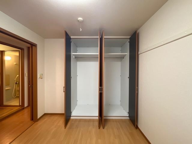 収納　クローゼット