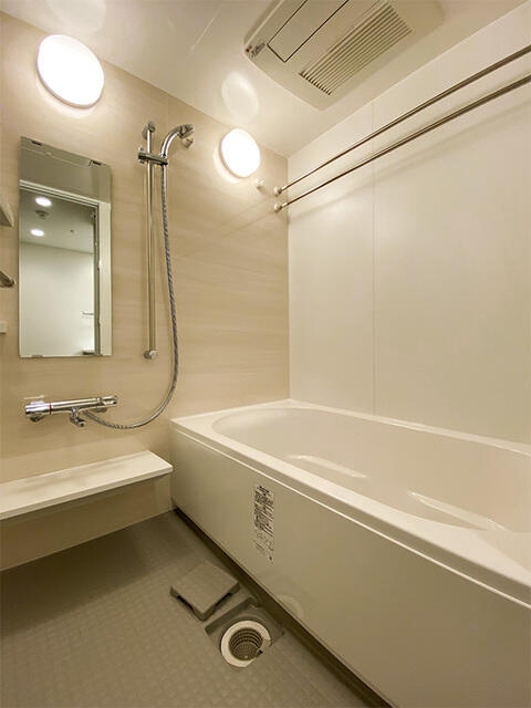 バス・シャワールーム　※写真は同タイプ住戸です。