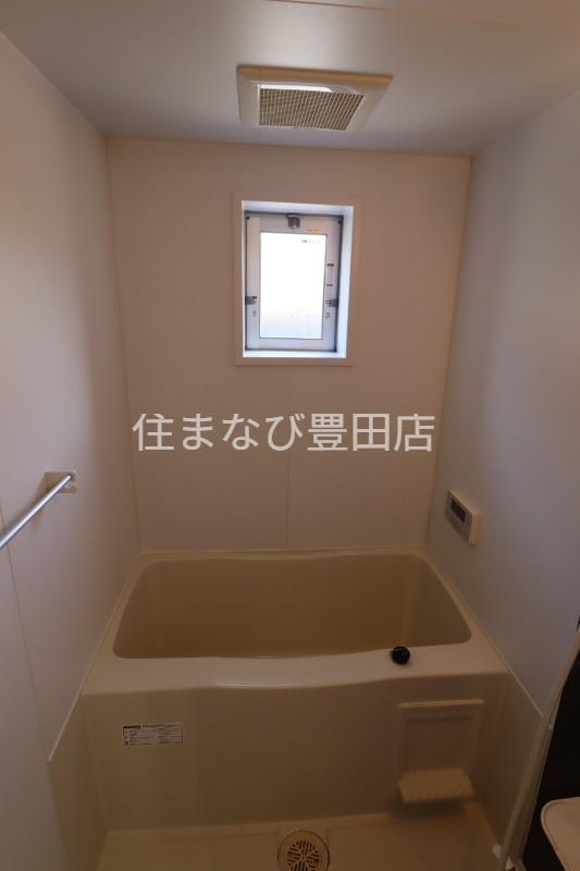 バス・シャワールーム　同型別部屋写真