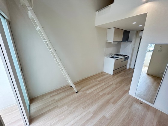 居室・リビング　※別部屋の写真です