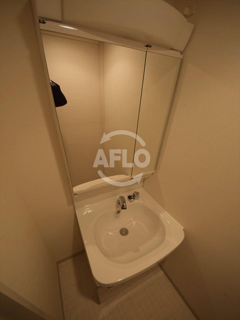 洗面設備　プレサンス玉造駅前ルージュ　独立洗面台