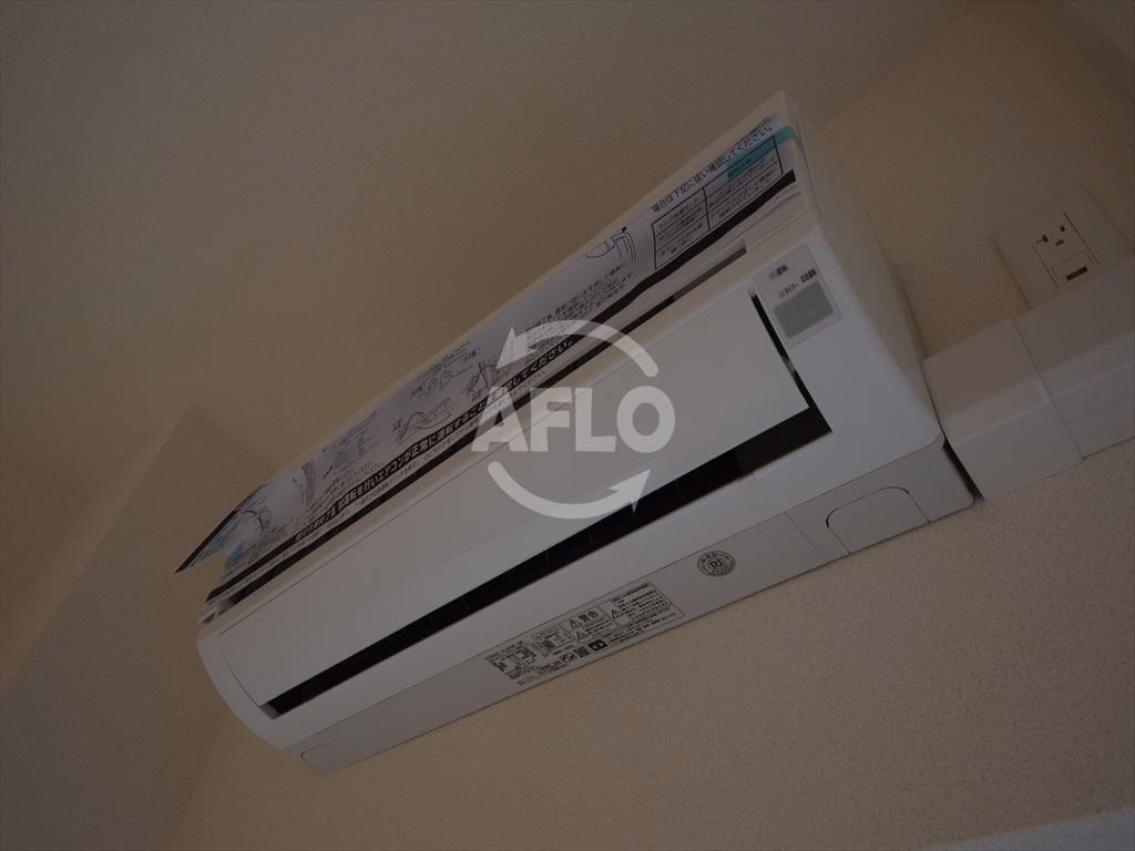 その他設備　プレサンス玉造駅前ルージュ　エアコン