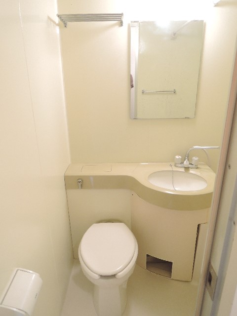 トイレ　ゆったりとした空間のトイレです