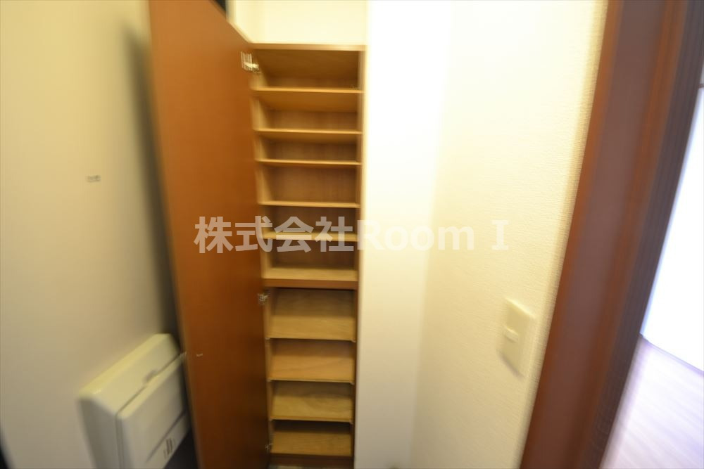 玄関　シンプルで使いやすい玄関です