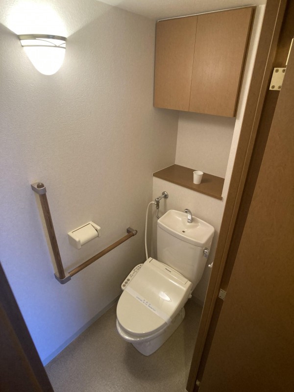 トイレ　トイレ