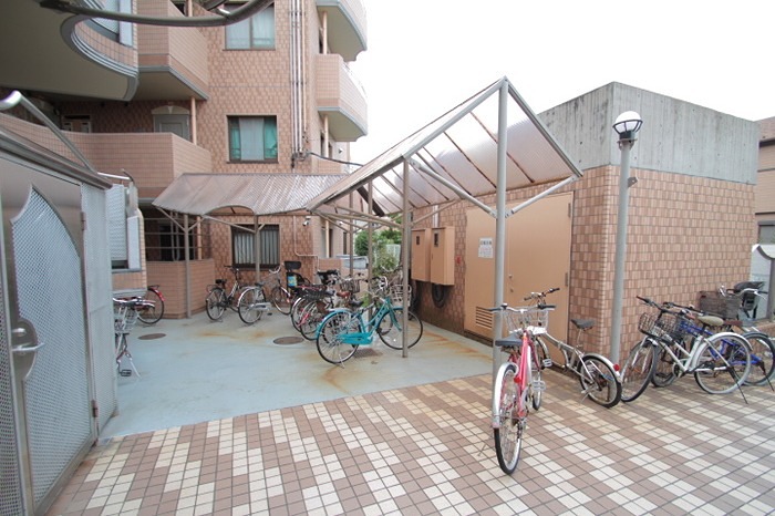 駐車場　駐輪場です