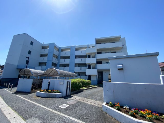 建物外観　駐車場空きあり！JCOM使用料無料！