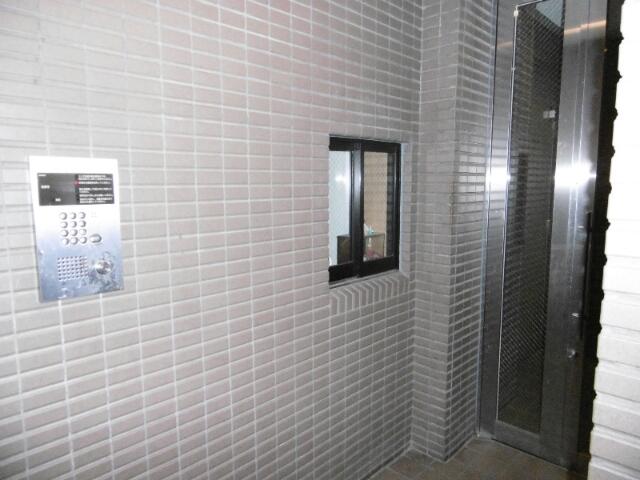 エントランス　オートロック