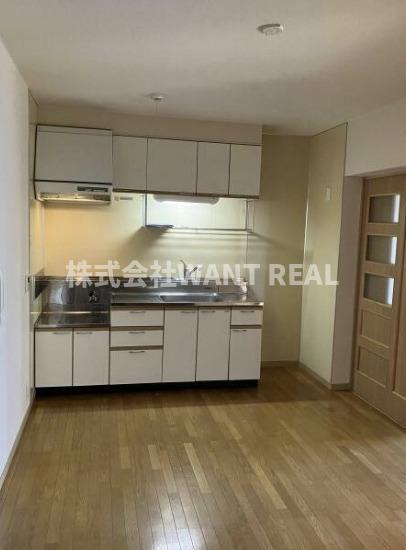 キッチン　他号室、参考写真となります