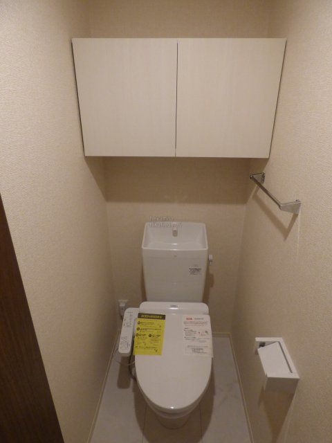 トイレ　写真は別号室