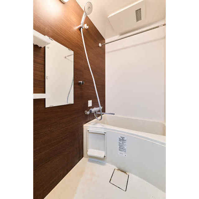 バス・シャワールーム　※別部屋参考写真