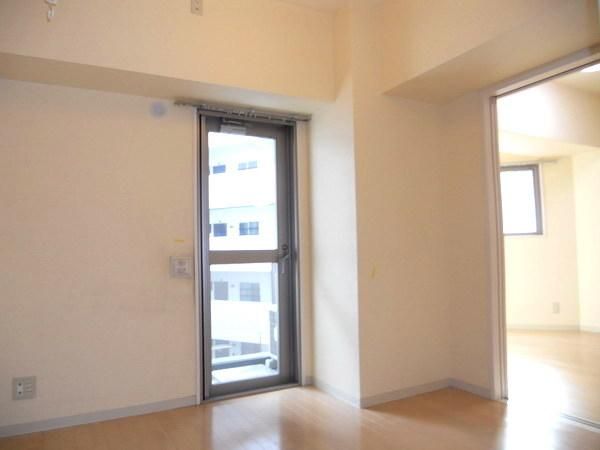 居室・リビング　居室２