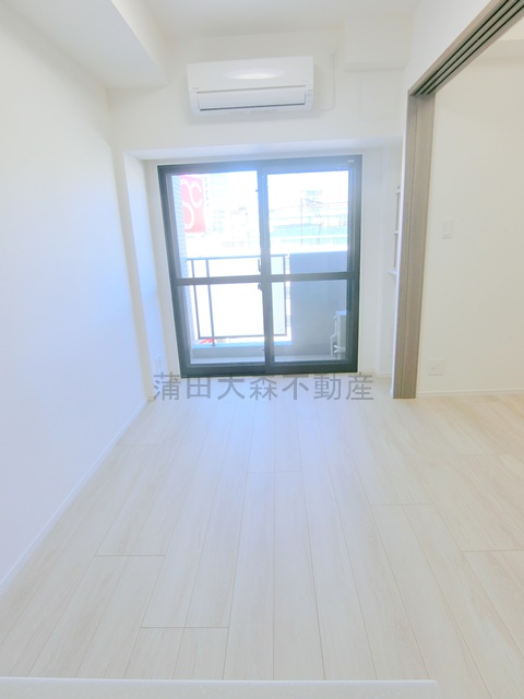 居室・リビング　DK6.8帖　カウンターキッチンのダイニングキッチン