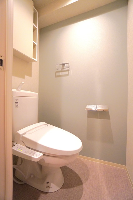 トイレ　※写真は同タイプ住戸です。