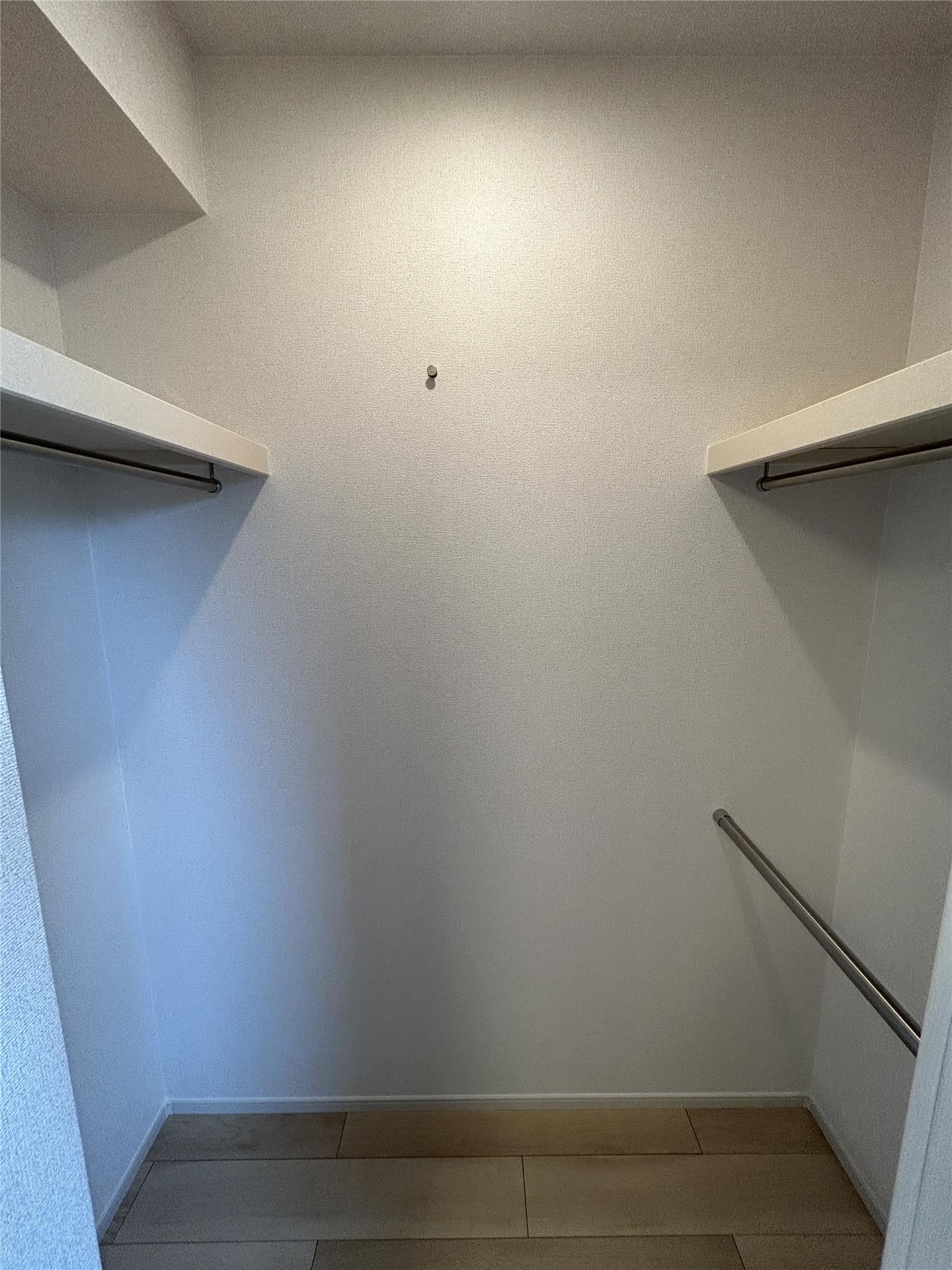 収納　ウォークインクローゼット
