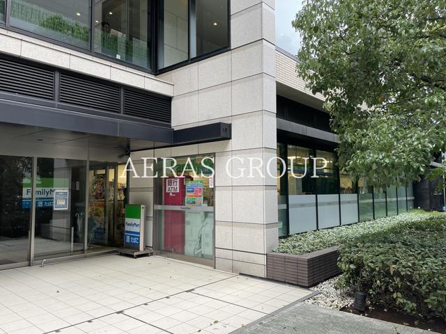 コンビニ　ファミリーマート グローバルフロントタワー店（コンビニ）まで191m