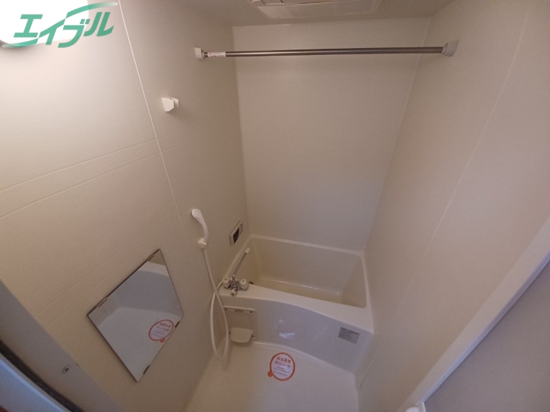 バス・シャワールーム　同型参考写真です