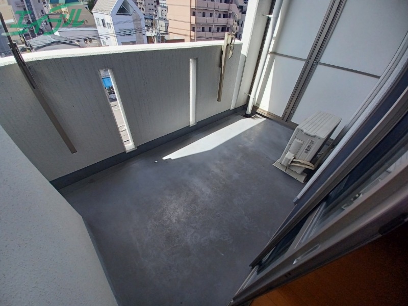 バルコニー　同型参考写真です