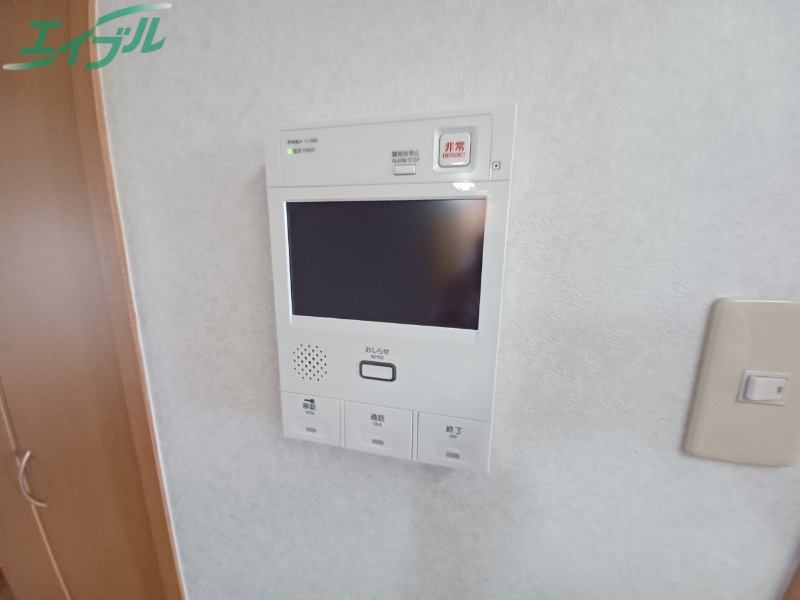 セキュリティ　同型参考写真です