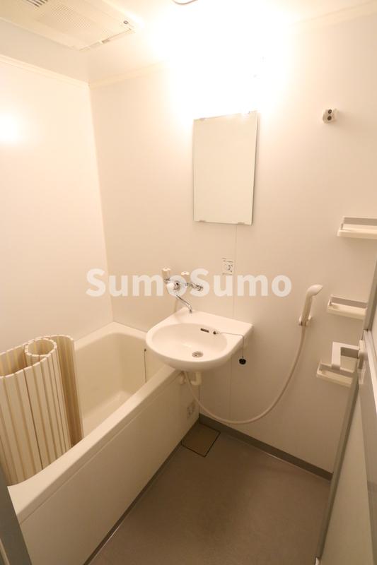 バス・シャワールーム　お風呂で日々の疲れを落としましょう