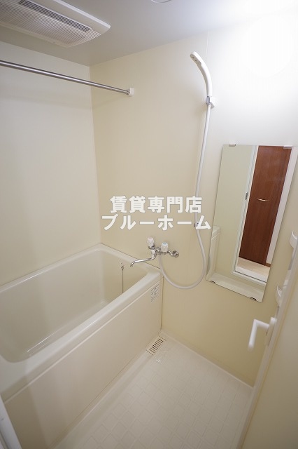 バス・シャワールーム　綺麗なお風呂です！