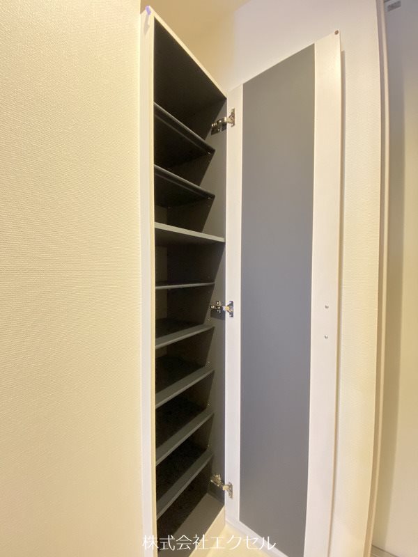 玄関　シューズボックス完備の綺麗な玄関♪