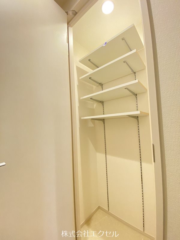 その他　同建物の別部屋の写真です。