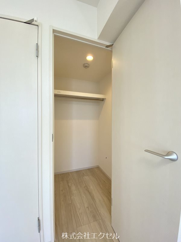 収納　同建物の別部屋の写真です。