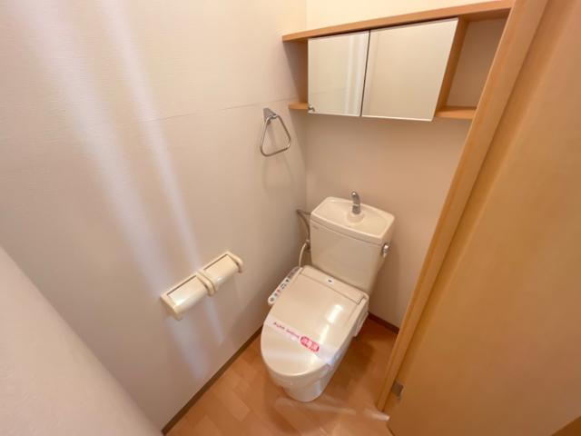 トイレ　シャワー付トイレ