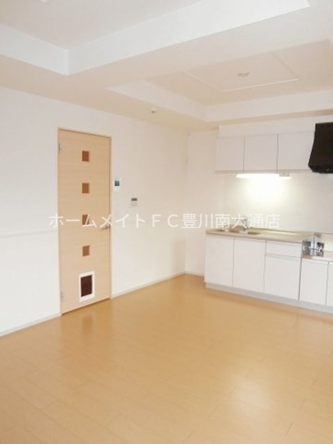 居室・リビング　室内