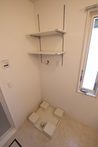 その他設備　室内洗濯機置場