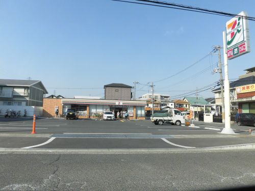 コンビニ　セブンイレブン堺深井水池町店（コンビニ）まで290m