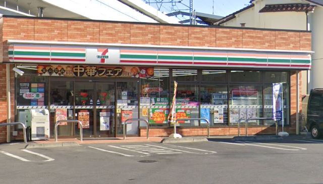 コンビニ　セブンイレブン葛飾柴又4丁目店（コンビニ）まで371m