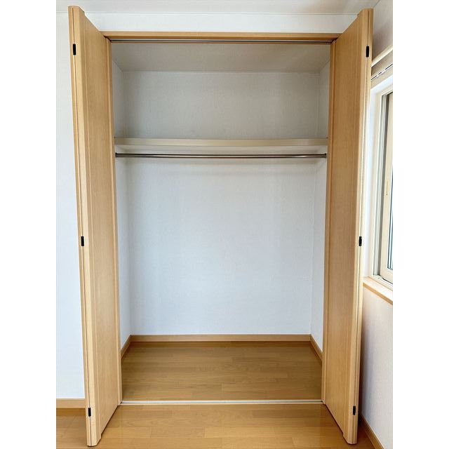 収納　収納＠洋室（6帖）