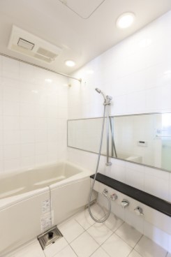 バス・シャワールーム　バス