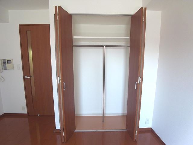 収納　クローゼット