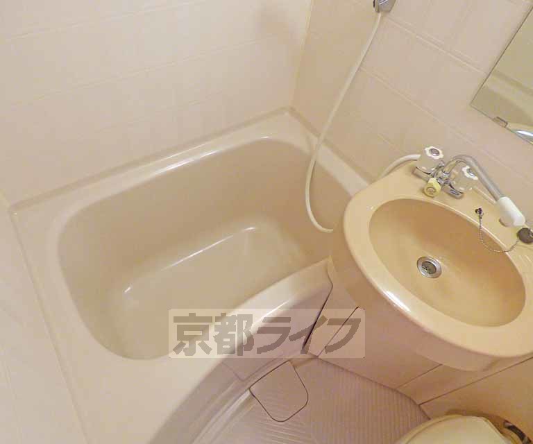 バス・シャワールーム　お風呂です。