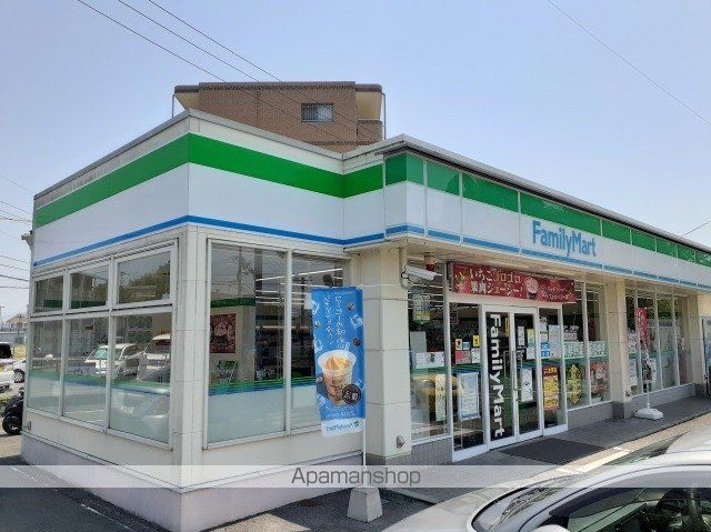 コンビニ　ファミリーマート玉名岩崎店（コンビニ）まで750m
