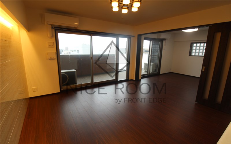 居室・リビング　プレジオ難波WEST　リビング