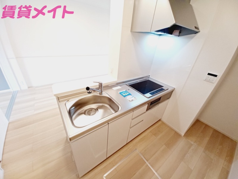 キッチン　同型参考写真です