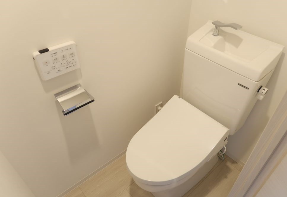 トイレ　別号室参考写真