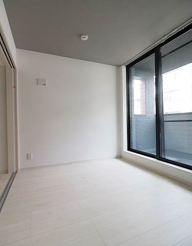 庭　こちらもフローリング