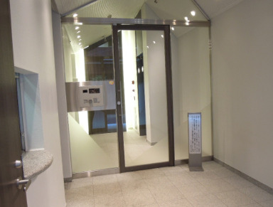 エントランス　エントランス