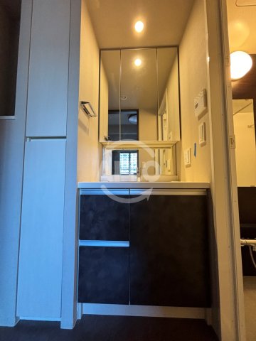 洗面設備　ザ・大阪レジデンス備後町　洗面化粧台