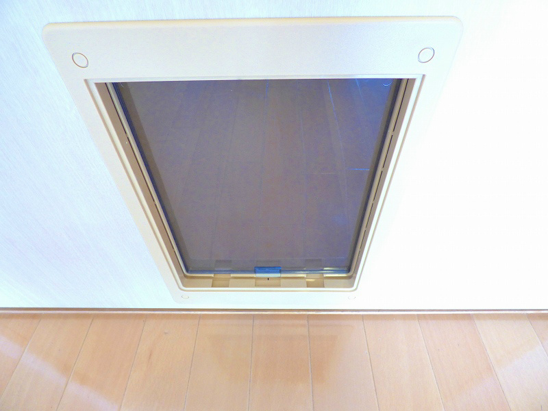 その他　ペットくぐり戸