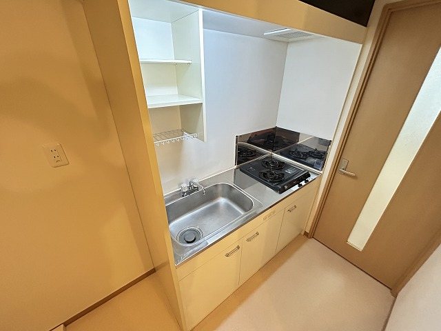 キッチン　同マンション別部屋