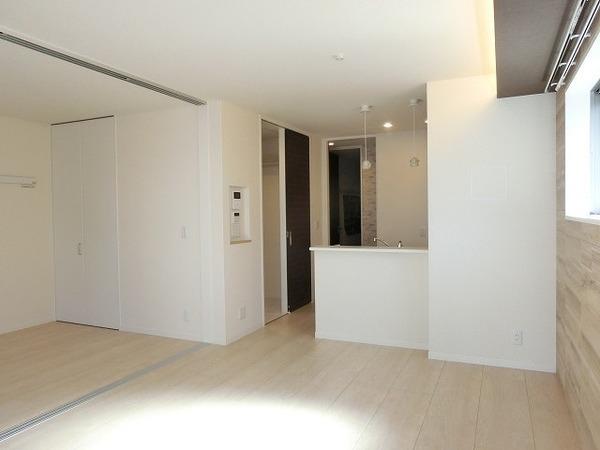 居室・リビング　人気のカウンターキッチン！