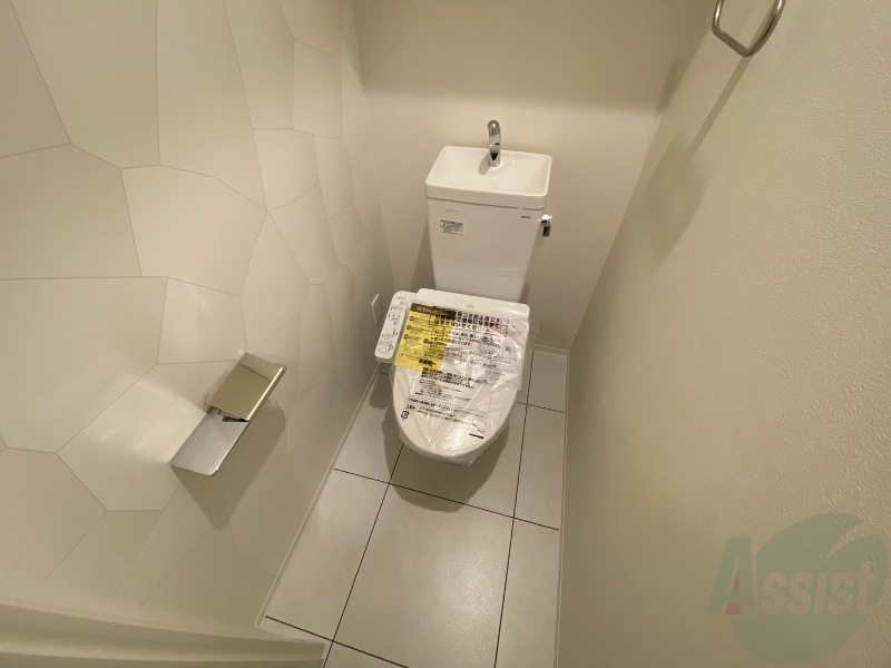トイレ　トイレです。ウォシュレット付を探している方、おすすめです。