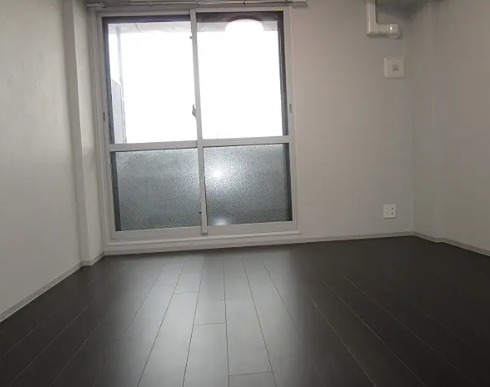 居室・リビング　別部屋の写真を使用しております。